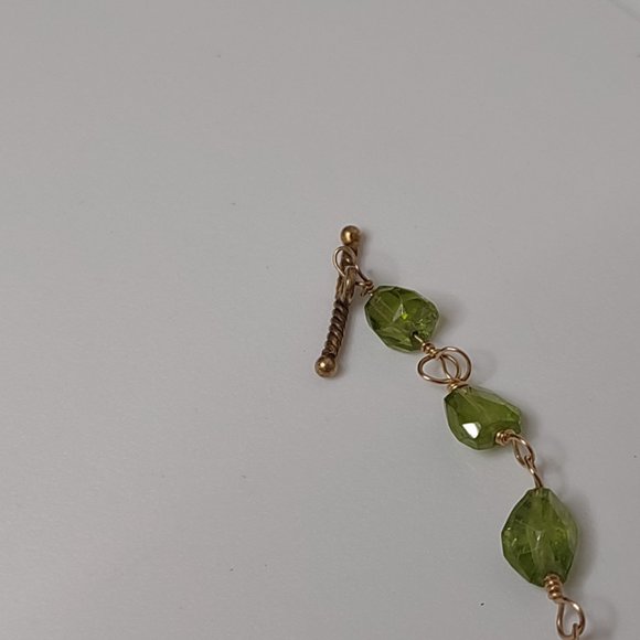 Very Pretty Vintage Green Glass And Gold Tone Wire Necklace 16 Inches Long - Picture 6 of 11